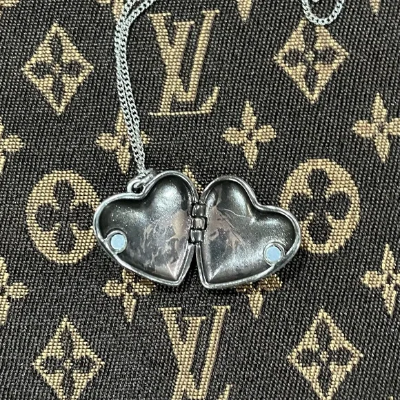 Alexander McQueen Silver and Gold Heart Locket Pendant Necklace - Picture 6 of 6